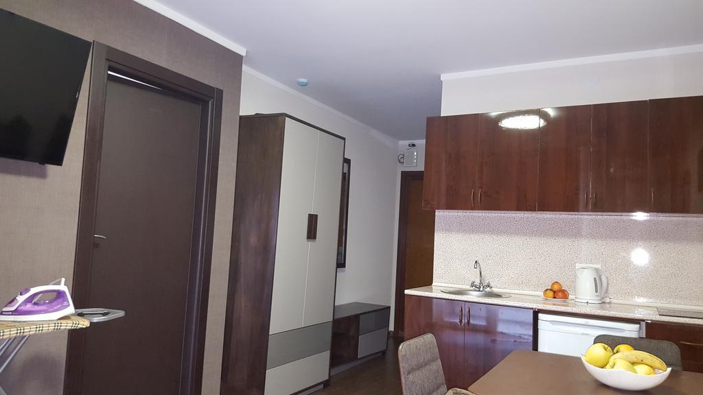 Mimino Apartment Deluxe First Line Batumi Esterno foto